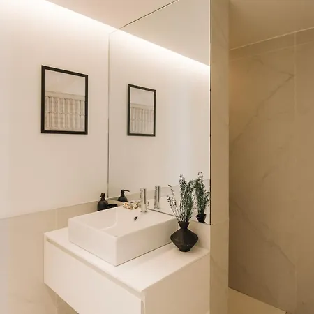 Figueira - 2 Bedrooms And Pool In Areeiro Апартаменти *